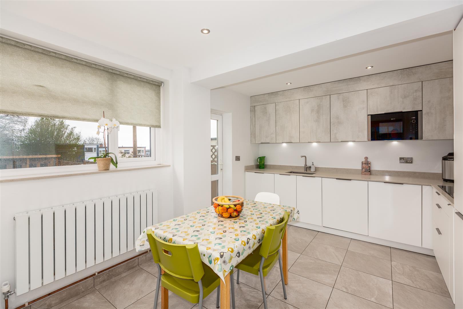 Derlwyn, Dunvant, Swansea, SA2 7PN